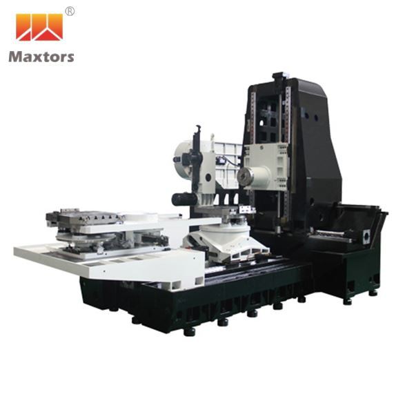 Canolfan peiriannau llorweddol